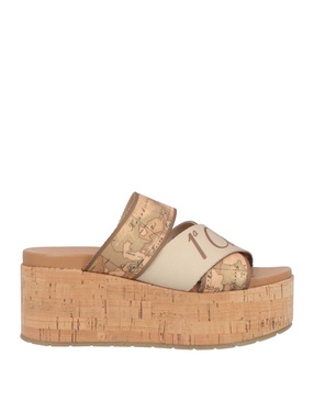 Mules and clogs