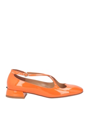 Ballet flats
