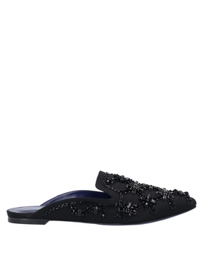 Mules and clogs