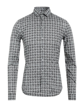 Patterned shirt
