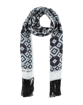 Scarves and foulards