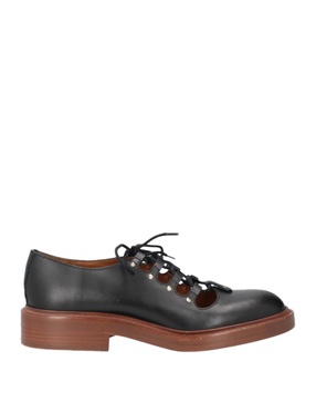 Laced shoes