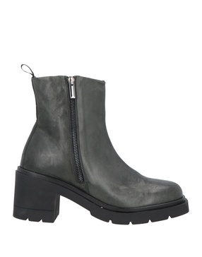 Ankle boot