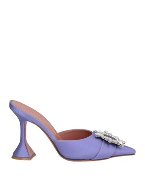 Mules and clogs
