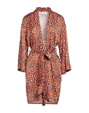 Patterned shirts & blouses