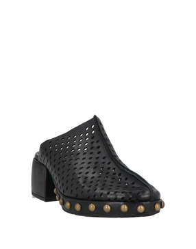 Mules and clogs