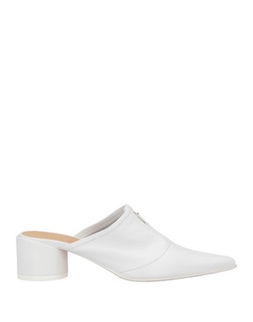 Mules and clogs