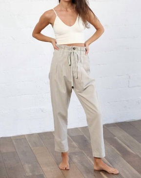 paperbag pants in taupe