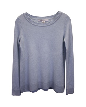 round-neck sweater in light blue cashmere