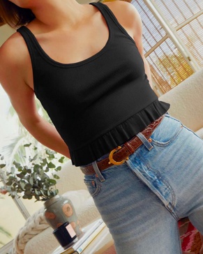 langley ruffle crop tank in black