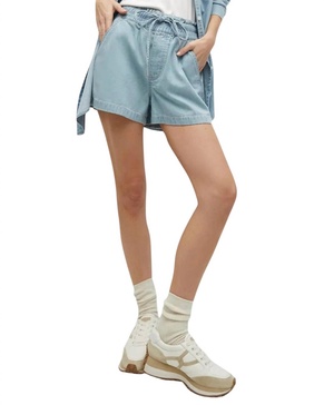 tijana chambray short in sky