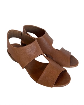 women's helyette asymmetrical cutout leather sandal in santiago