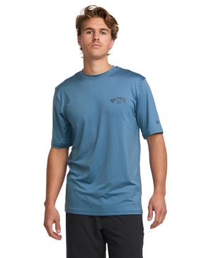Billabong Men's Arch Loose Fit Short Sleeve Rashguard 50+ Uv Protection