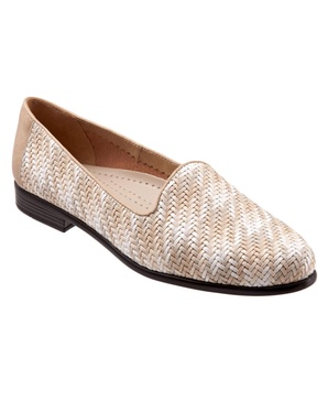Liz Flat