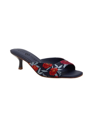 The Ladie Low Heel Sandal