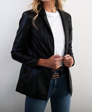 perry st vegan blazer in black