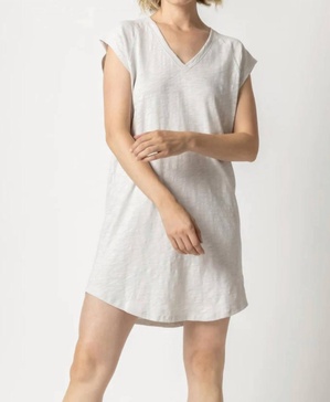 v-neck short sleeve raglan dress in bone