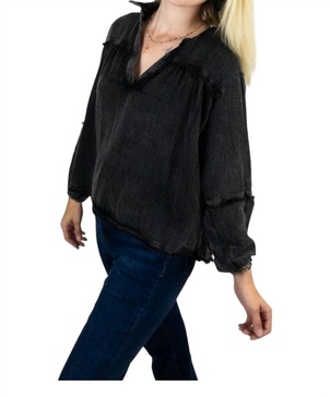 chesney top in black