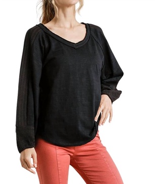contrast knit puff sleeve top in black