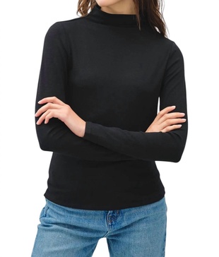 magic turtleneck top in black