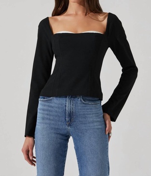 whitley peekaboo contrast top in black