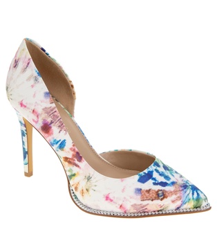 BCBGeneration Women's Harnoy Pump