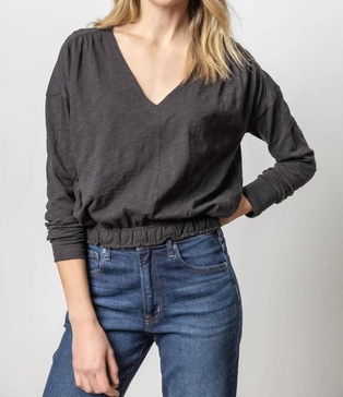 elastic hem v-neck in black