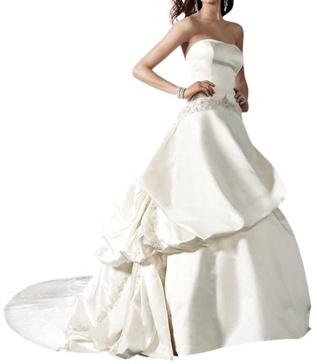 duchess silk gown in ivory/silver