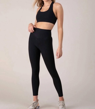 ladies ebony ribbed 7/8 length leggings in black