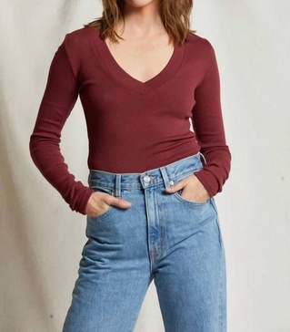 viola tee in cranberry