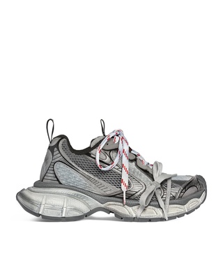 3XL Lace-Up Sneakers