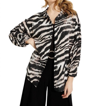 animal-print button closure shirt in beige/multi