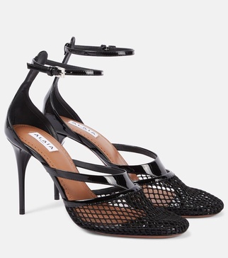 Infradito 90 fishnet patent leather pumps