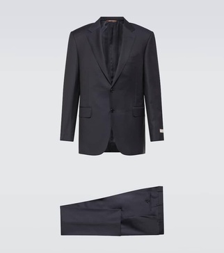 Single-breasted wool suit
