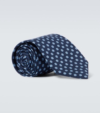 Silk tie