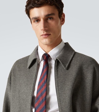 Silk tie