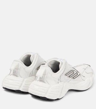 Women's Monday Shoe in White/black/grey