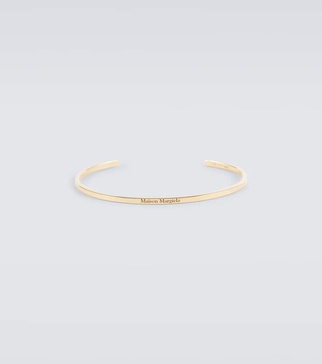 Logo arm cuff
