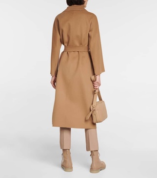Esturia virgin wool coat