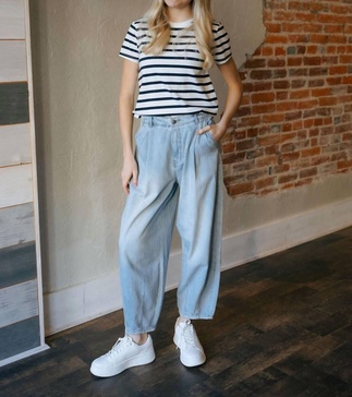 barrel denim pants in light wash