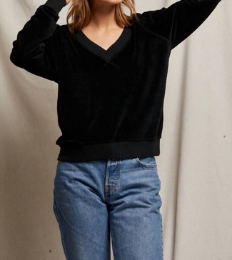 ember tee in true black