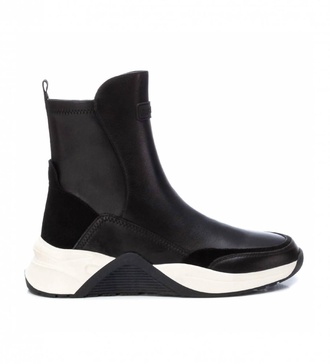 women's casual booties in black