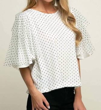 suri top in macaroon dot