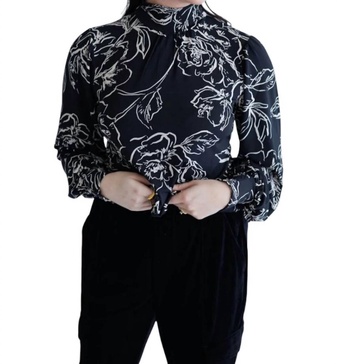 on the spot blouse rose stencil in black
