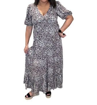 short sleeve seventies daisy maxi dress in black