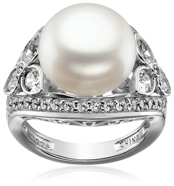 Amazon Essentials Platinum-Plated Sterling Silver Infinite Elements Cubic Zirconia Vintage Freshwater Cultured Pearl Cocktail Ring, (previously Amazon Collection)