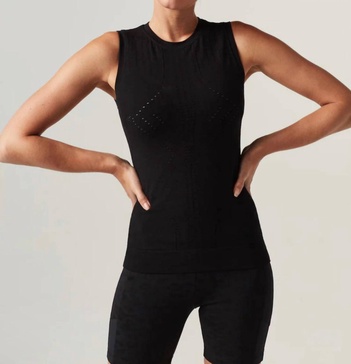 infinity top in black