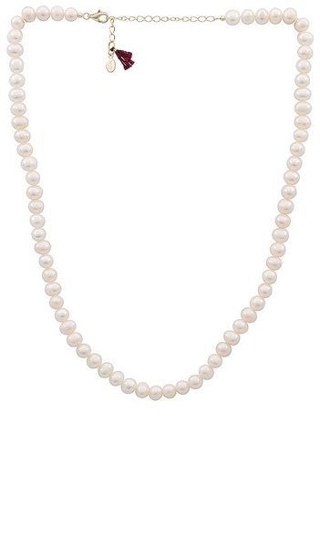 Classique Pearl Necklace