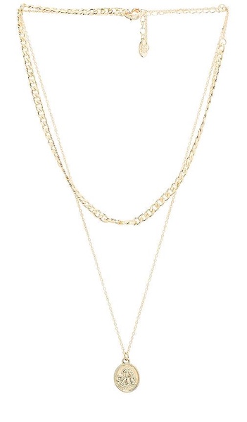 Amira Lariat
