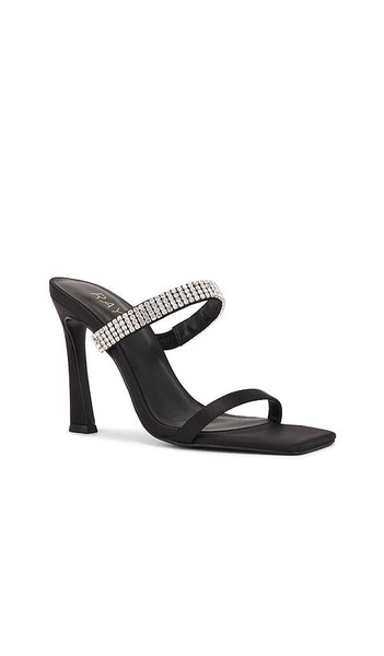 Artemis Heel